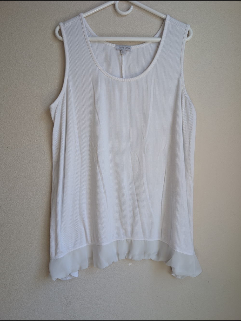 Daisy Fuentes White Sleeveless Tank with Chiffon Hem Size 1X